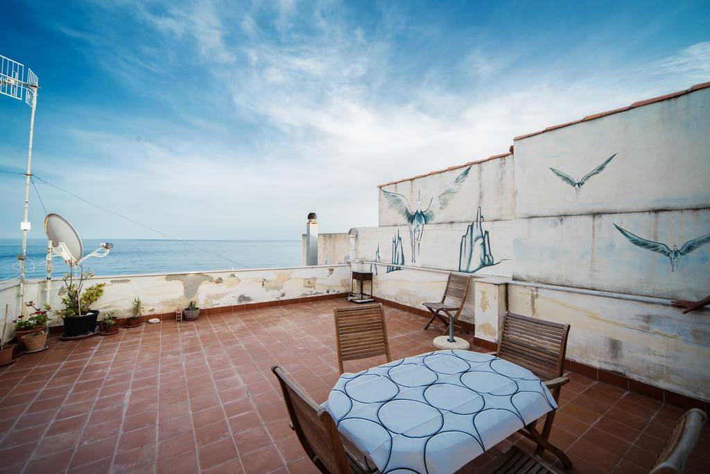 La Terrazza Sul Mare Apartman Letojanni Kültér fotó